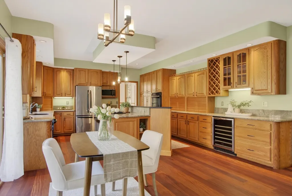 55 Lazarus Way Salem NH 03079