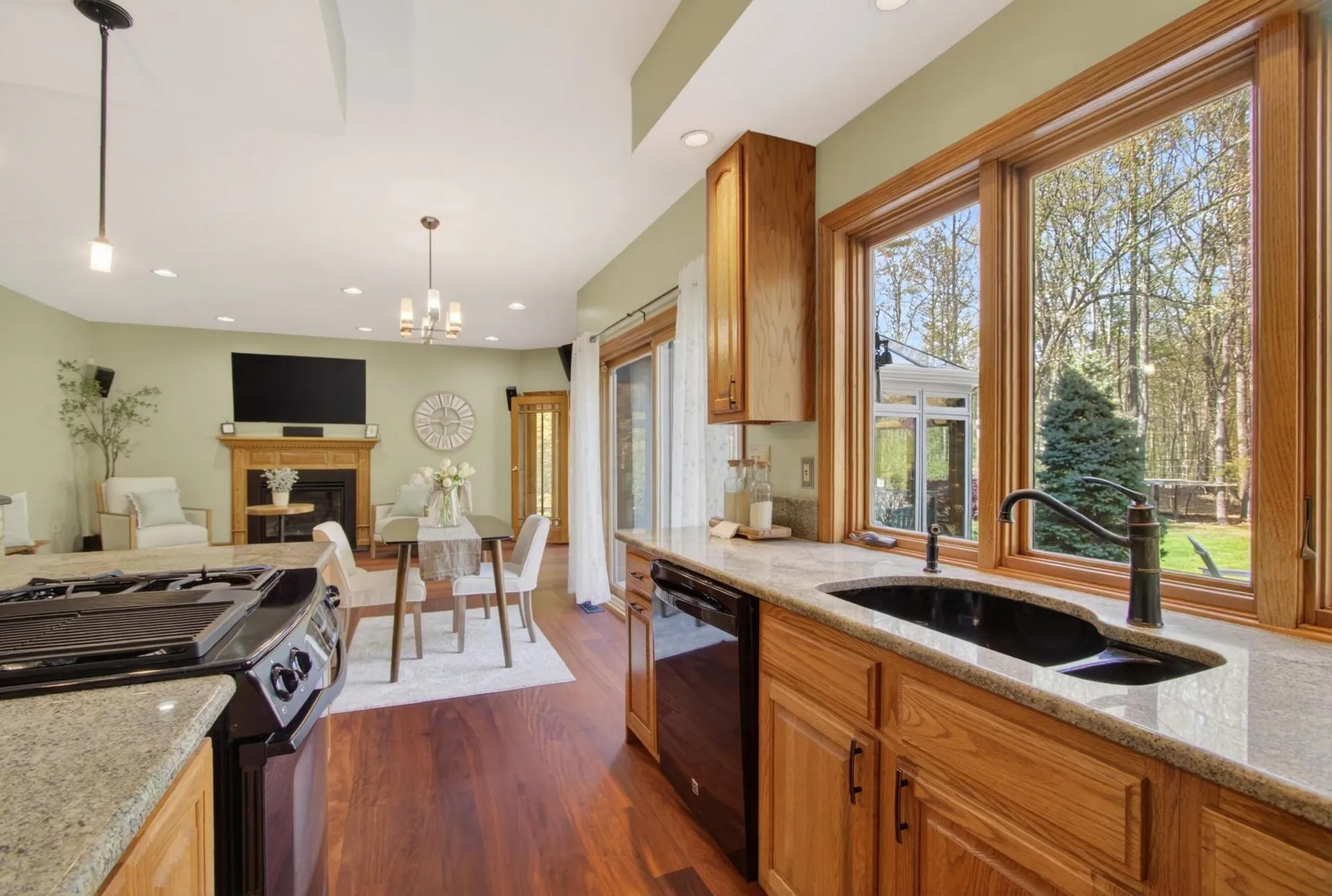 55 Lazarus Way Salem NH 03079