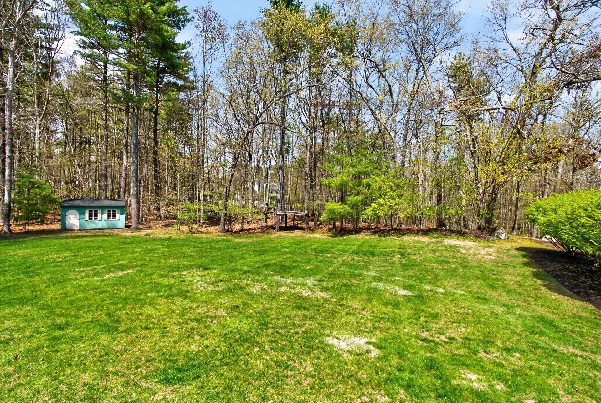 55 Lazarus Way Salem NH 03079