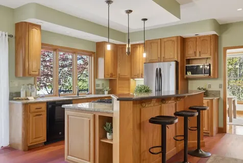 55 Lazarus Way Salem NH 03079