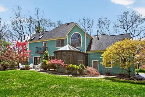 55 Lazarus Way Salem NH 03079