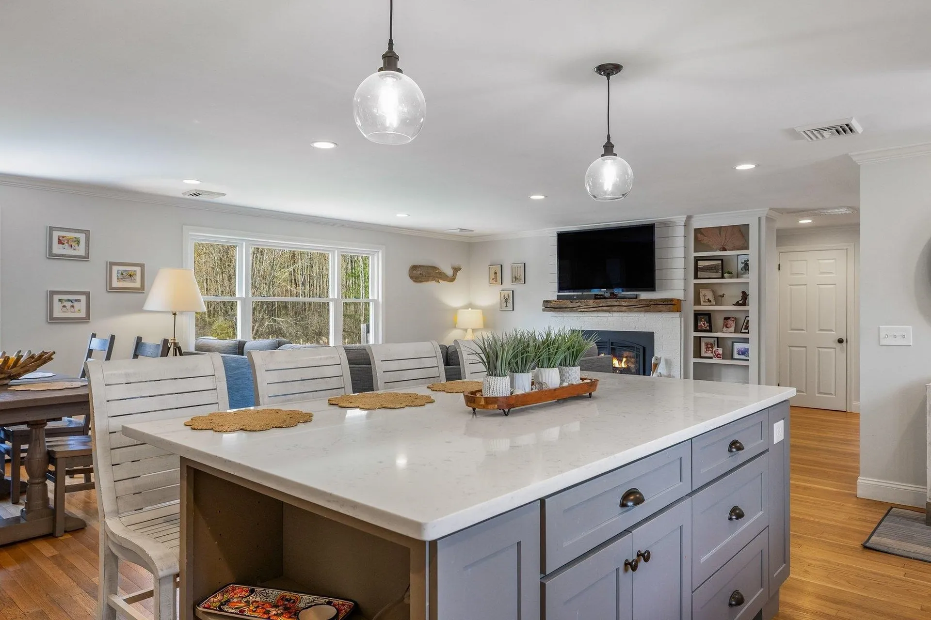 12 Hobbs Road North Hampton NH 03862