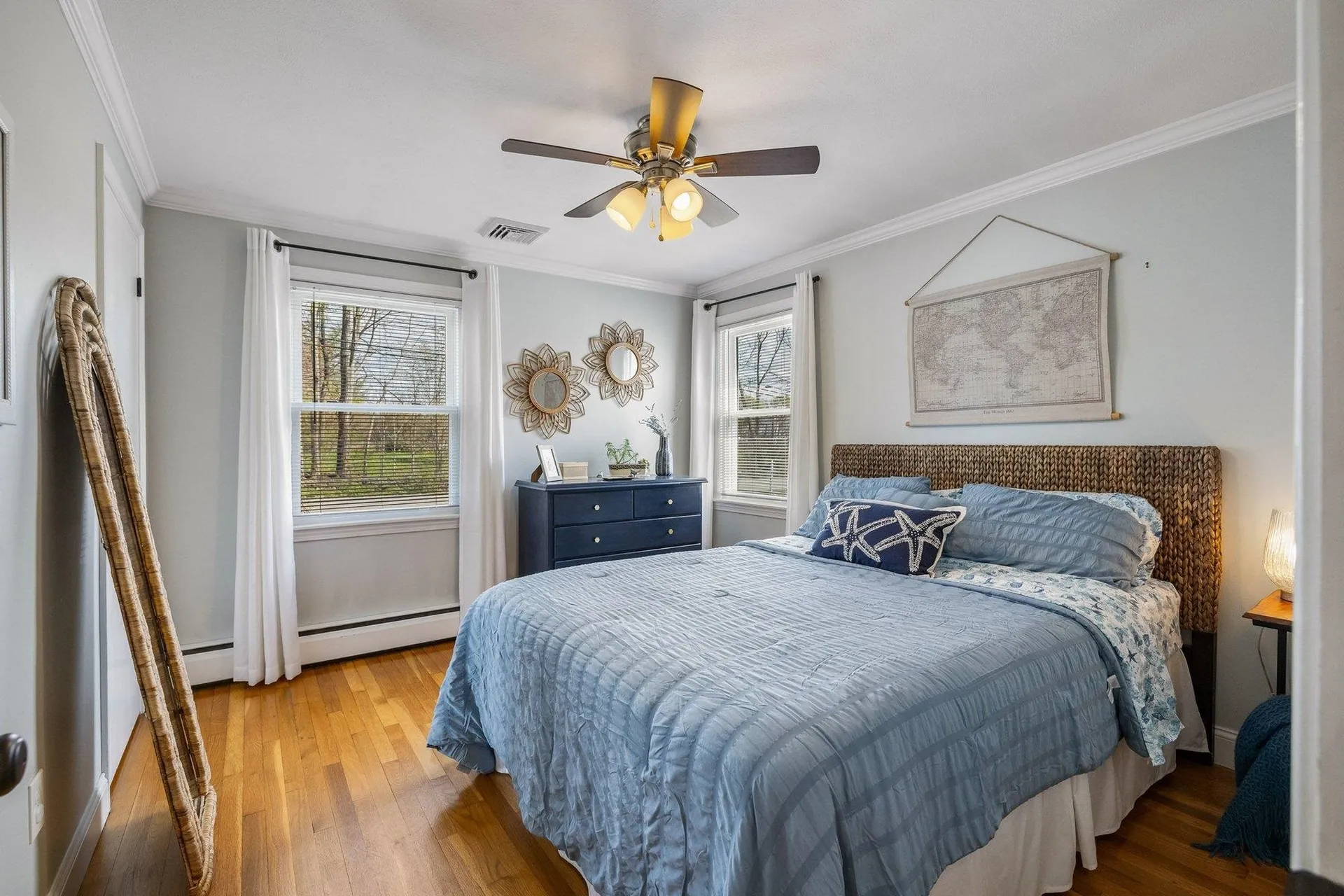 12 Hobbs Road North Hampton NH 03862