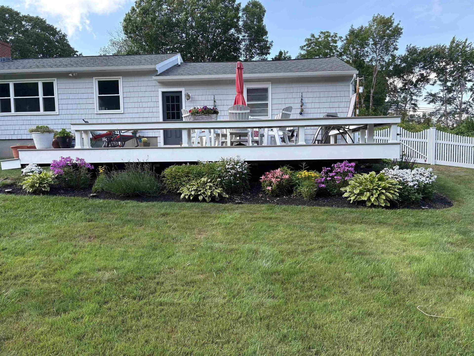 12 Hobbs Road North Hampton NH 03862