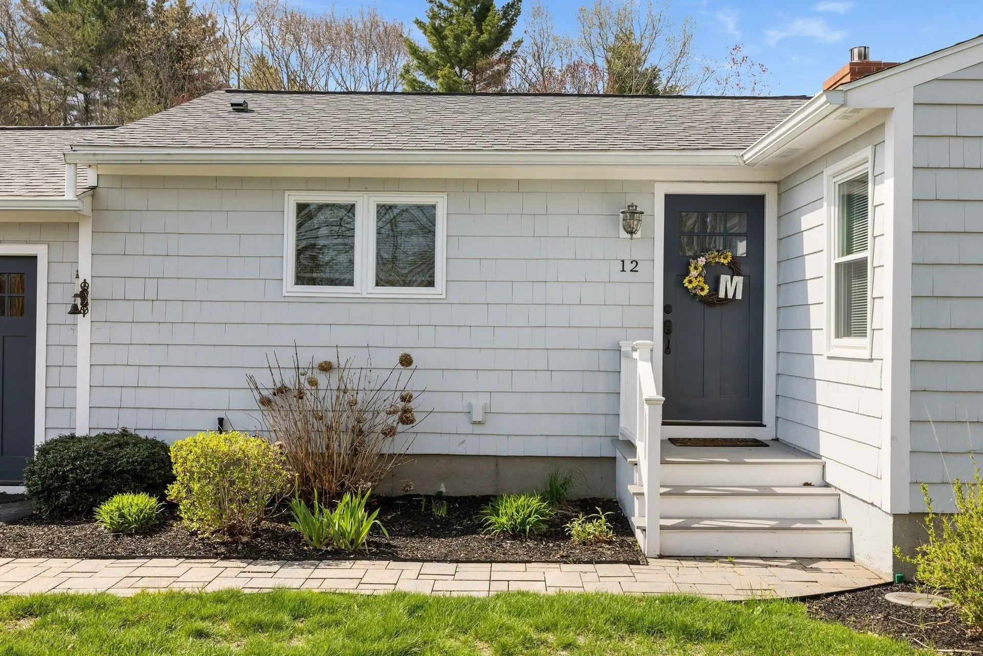 12 Hobbs Road North Hampton NH 03862