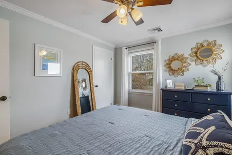 12 Hobbs Road North Hampton NH 03862