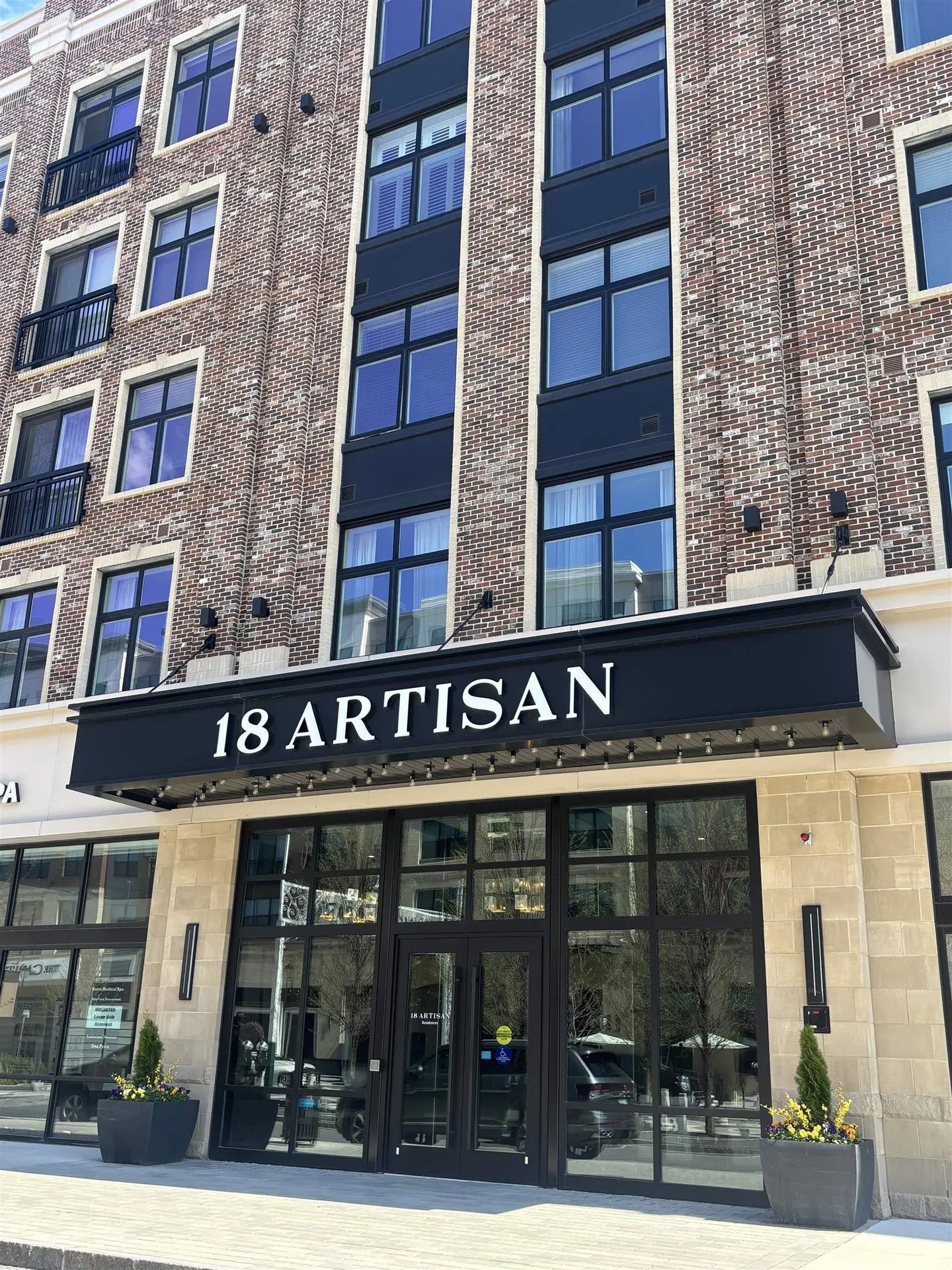 18 Artisan Drive Salem NH 03079