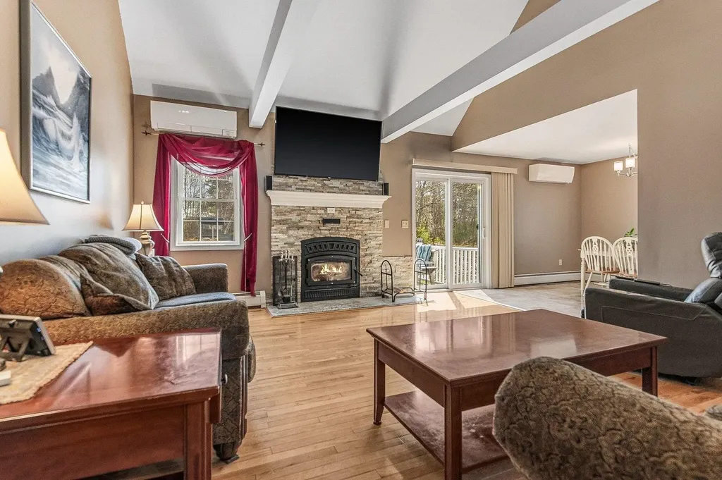 34 Village Corner Road Wolfeboro NH 03894
