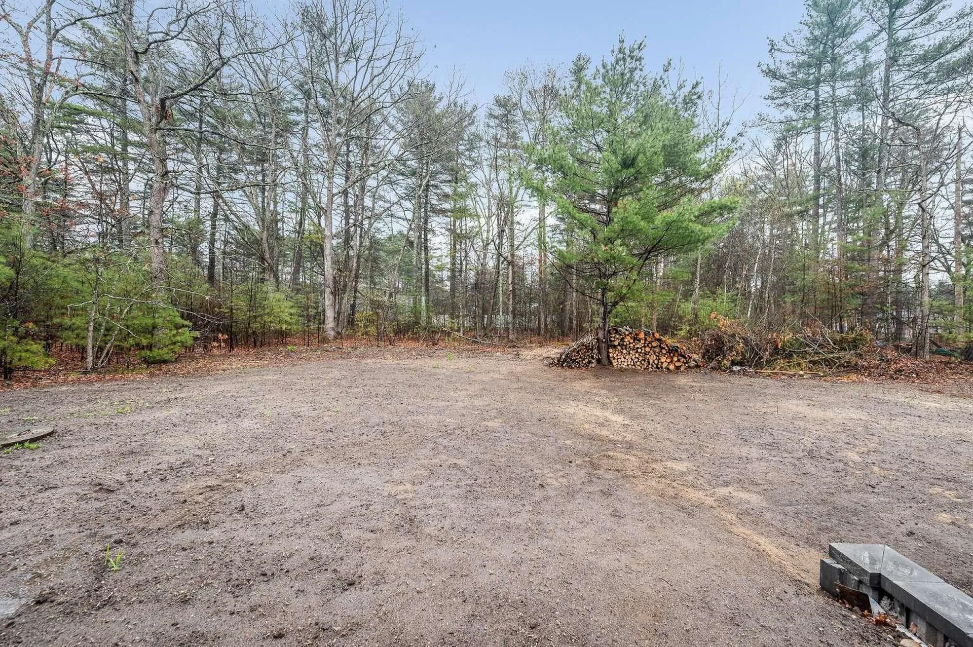 4 Tina Avenue Pelham NH 03076