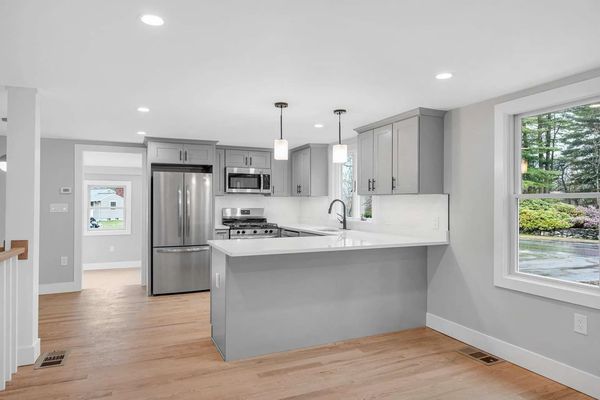 4 Tina Avenue Pelham NH 03076