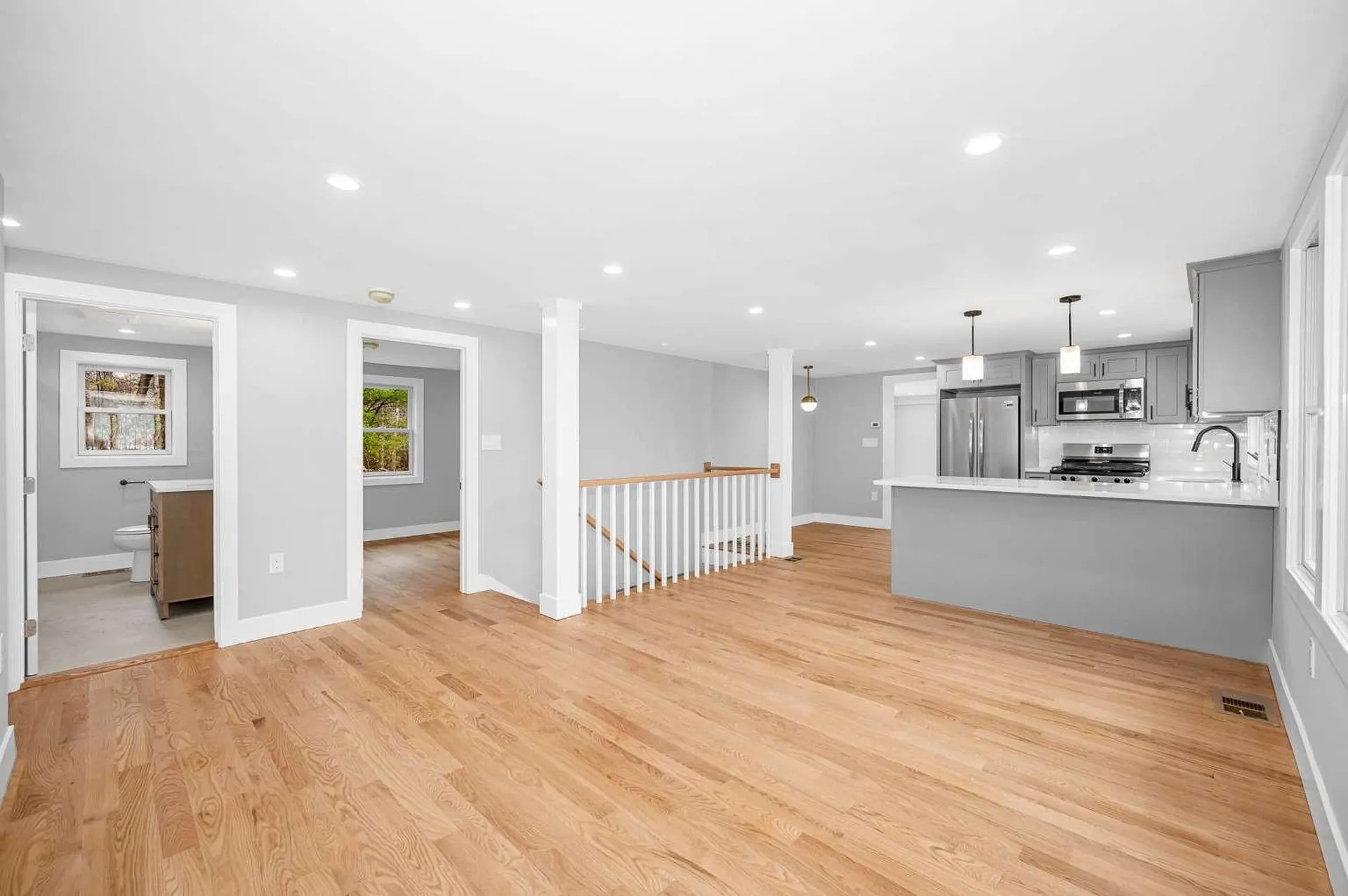 4 Tina Avenue Pelham NH 03076
