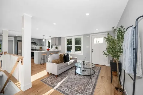 4 Tina Avenue Pelham NH 03076