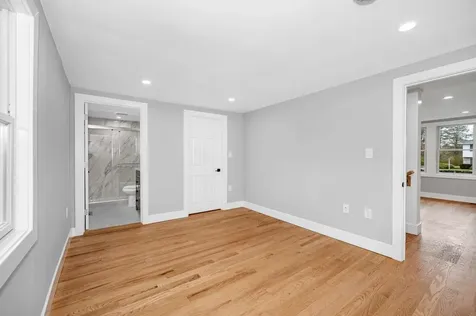 4 Tina Avenue Pelham NH 03076