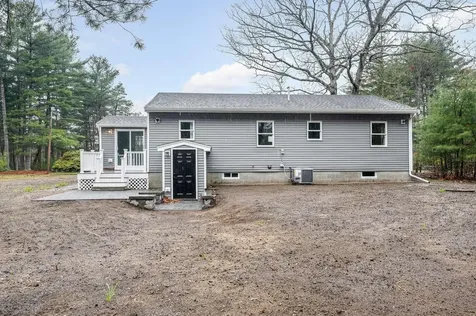 4 Tina Avenue Pelham NH 03076