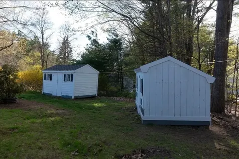 18 Bangor Street Nashua NH 03063