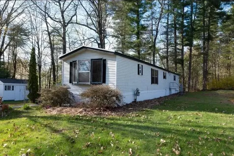18 Bangor Street Nashua NH 03063