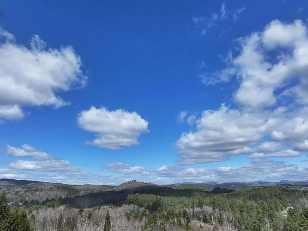 00 Sugar House Road St. Johnsbury VT 05819