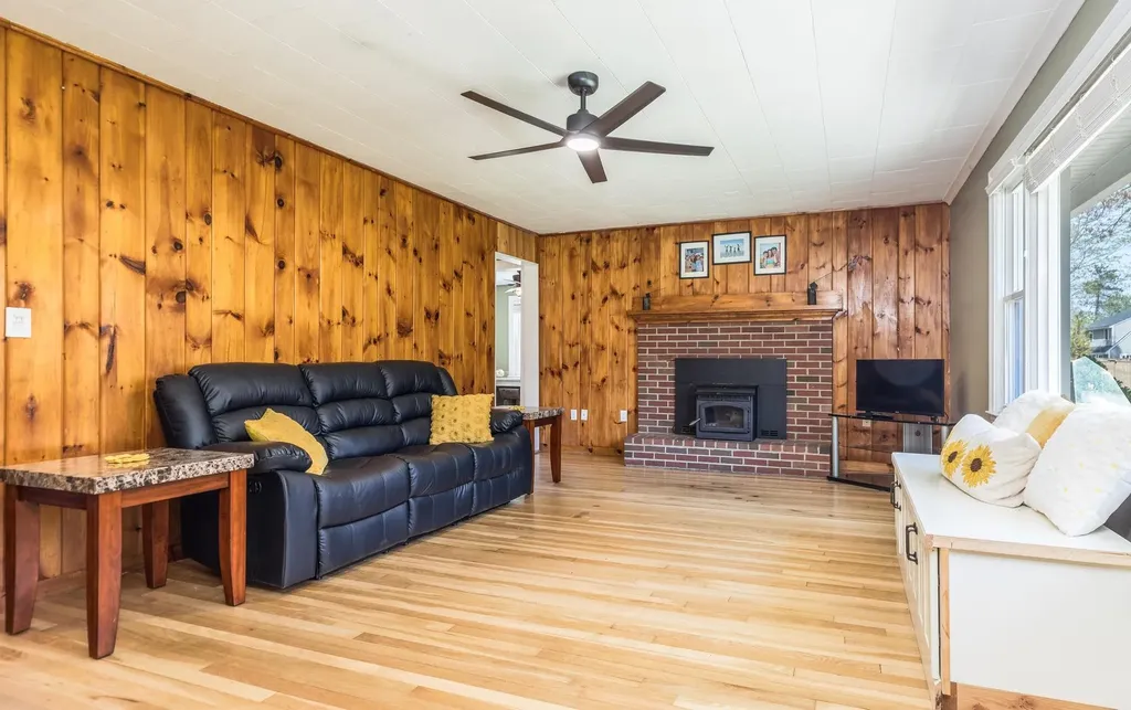 180 Post Road Greenland NH 03840
