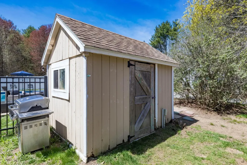 180 Post Road Greenland NH 03840