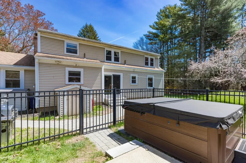 180 Post Road Greenland NH 03840