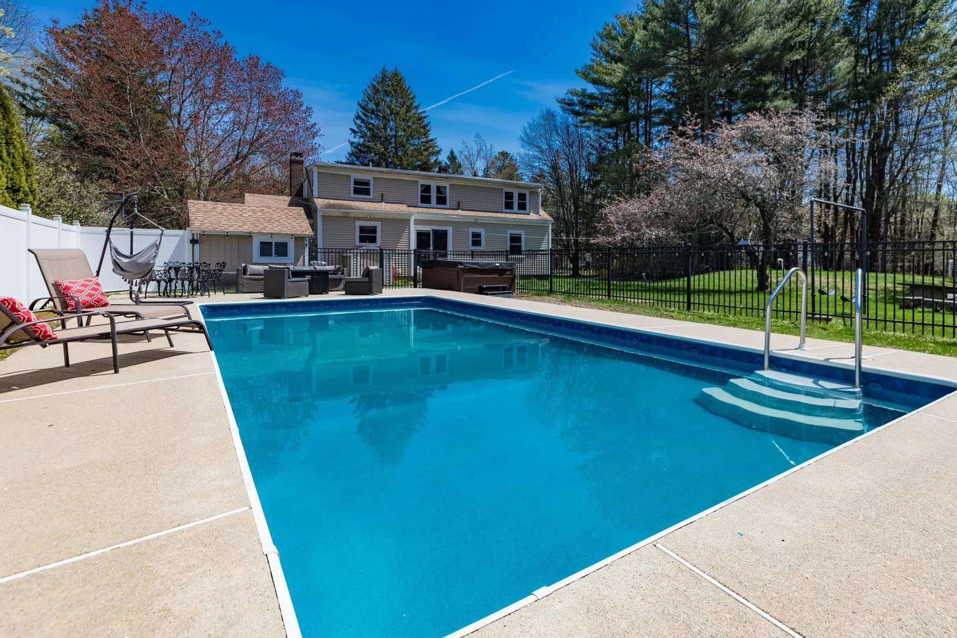 180 Post Road Greenland NH 03840