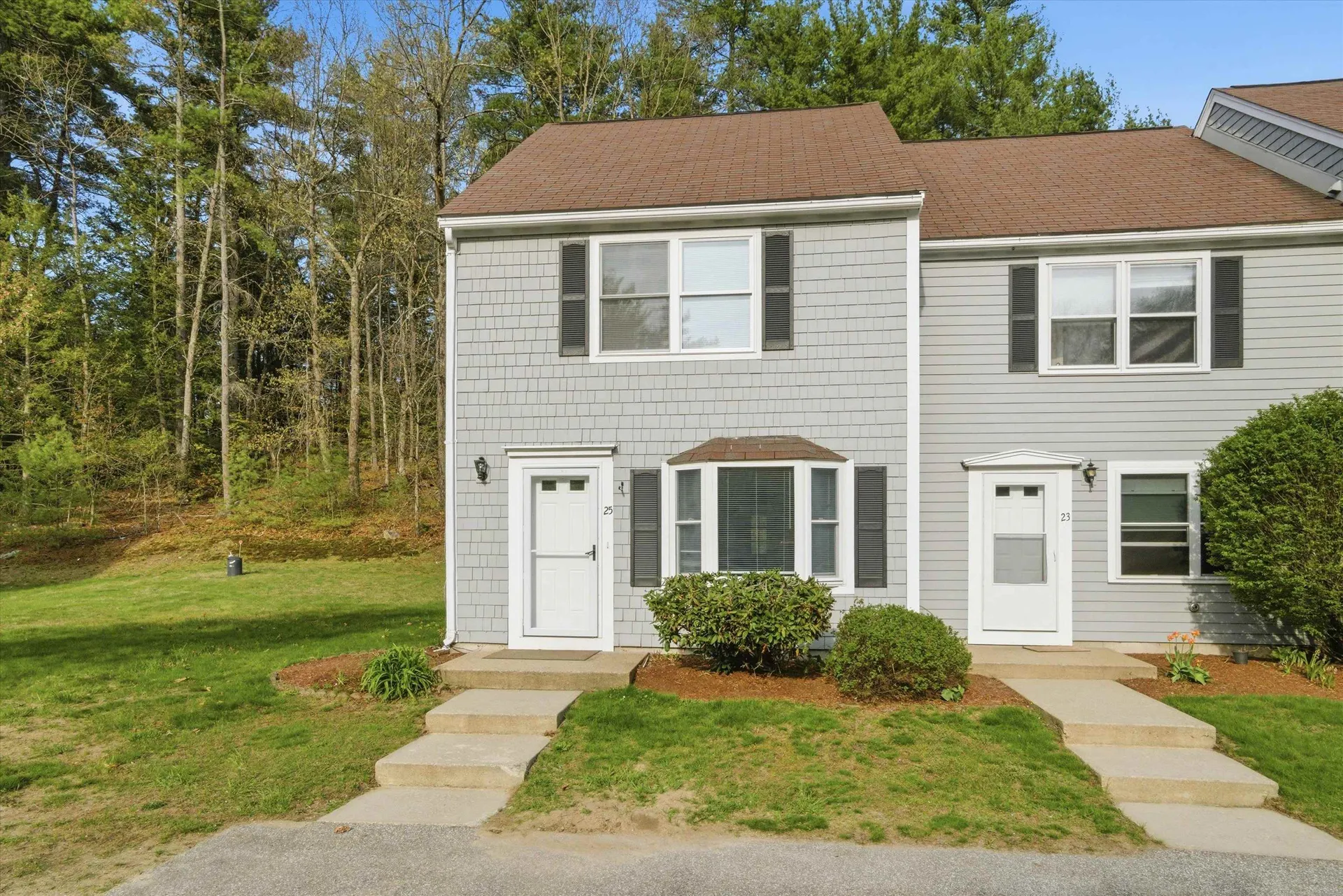 25 Blossom Lane Merrimack NH 03054
