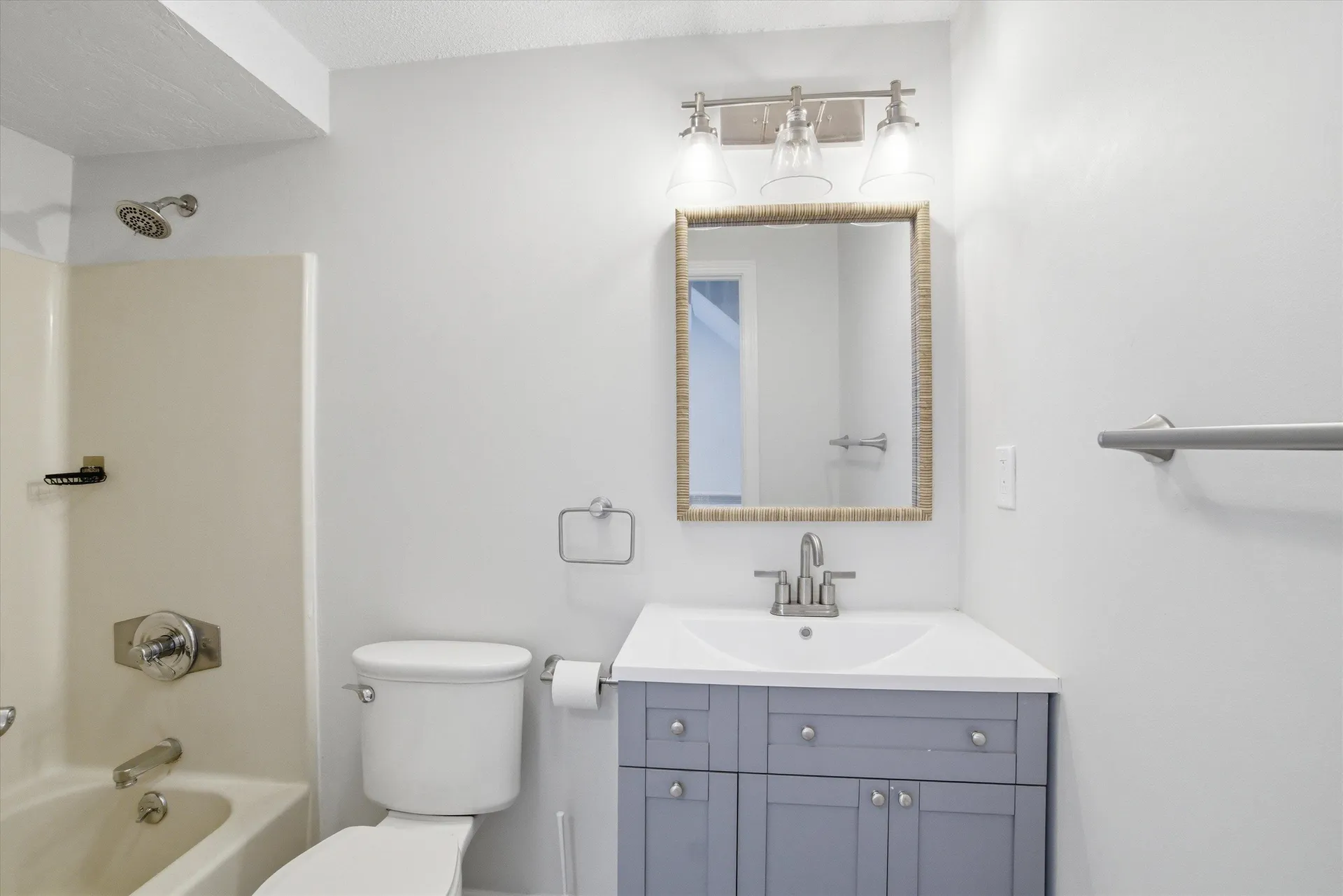 25 Blossom Lane Merrimack NH 03054