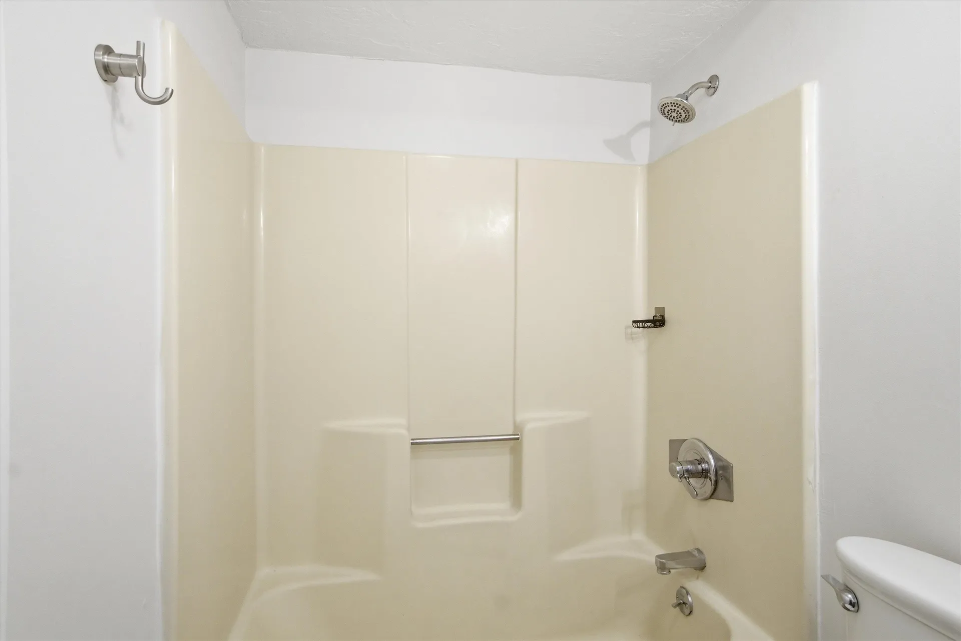 25 Blossom Lane Merrimack NH 03054