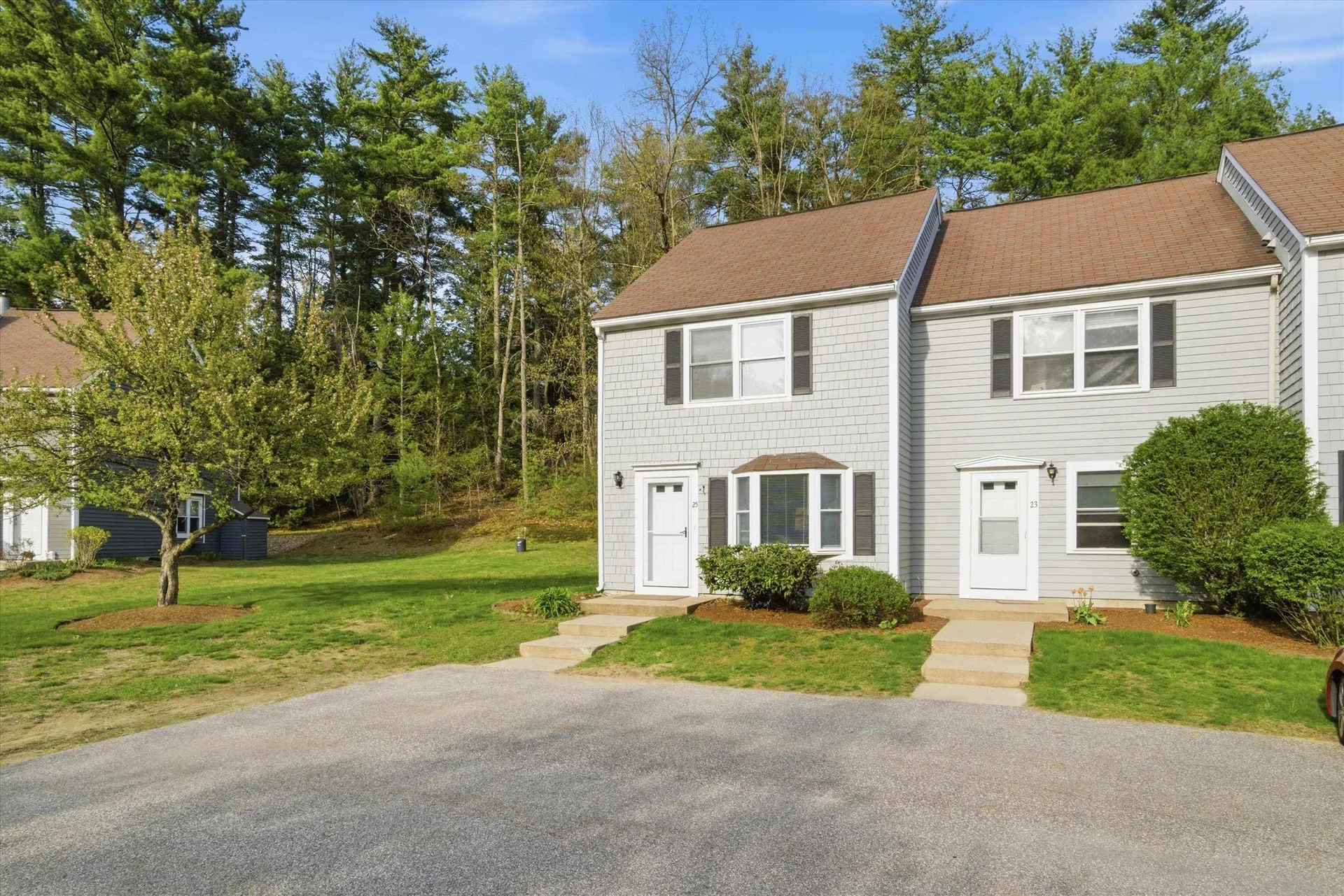 25 Blossom Lane Merrimack NH 03054