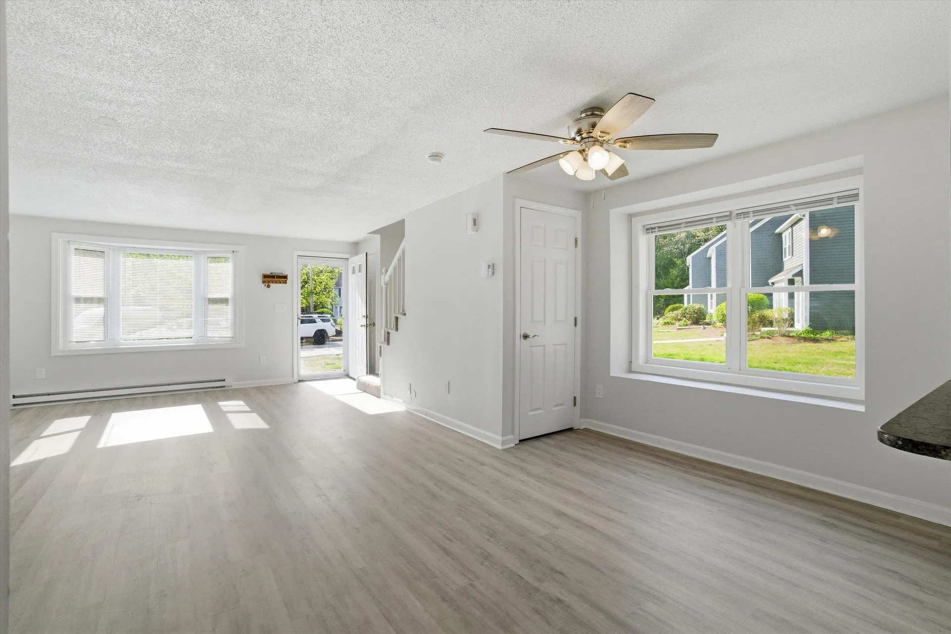25 Blossom Lane Merrimack NH 03054