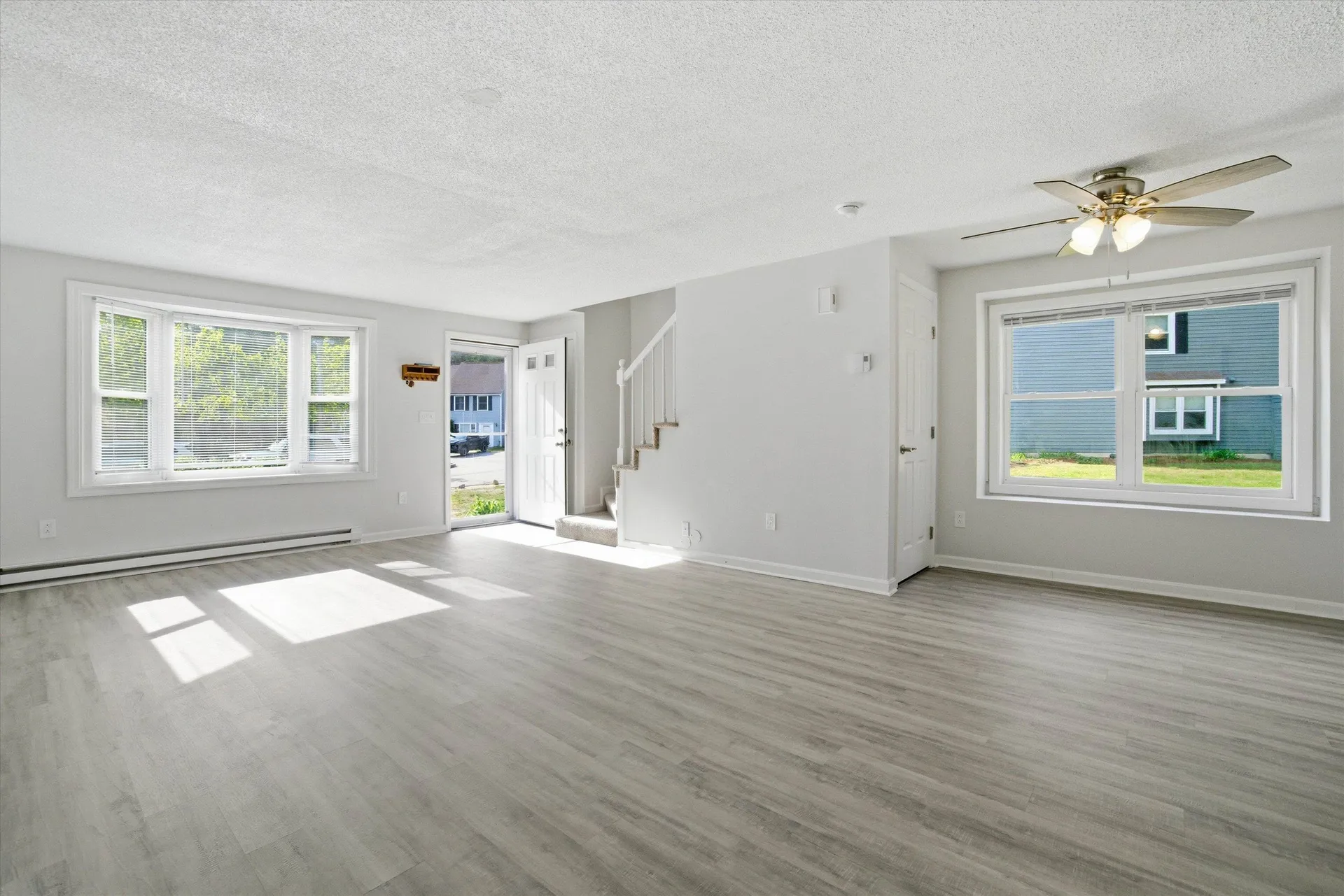 25 Blossom Lane Merrimack NH 03054