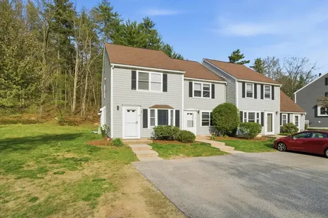 25 Blossom Lane Merrimack NH 03054