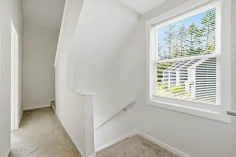 25 Blossom Lane Merrimack NH 03054