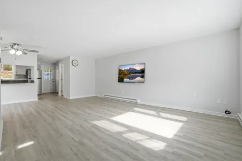 25 Blossom Lane Merrimack NH 03054