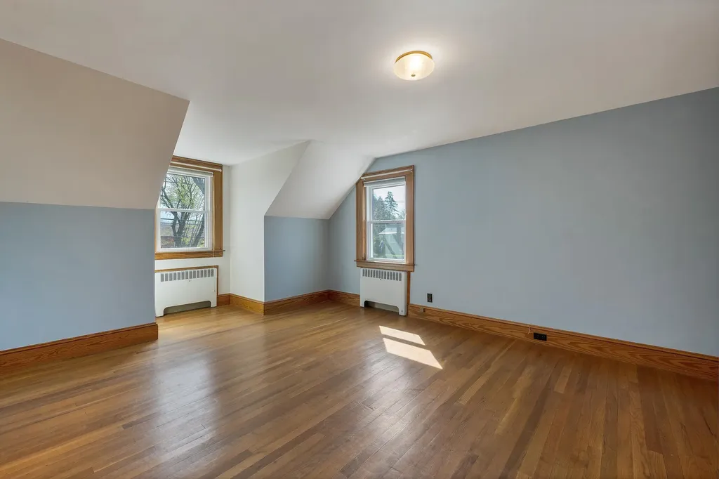 124 Dartmouth Street Laconia NH 03246