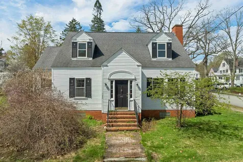 124 Dartmouth Street Laconia NH 03246