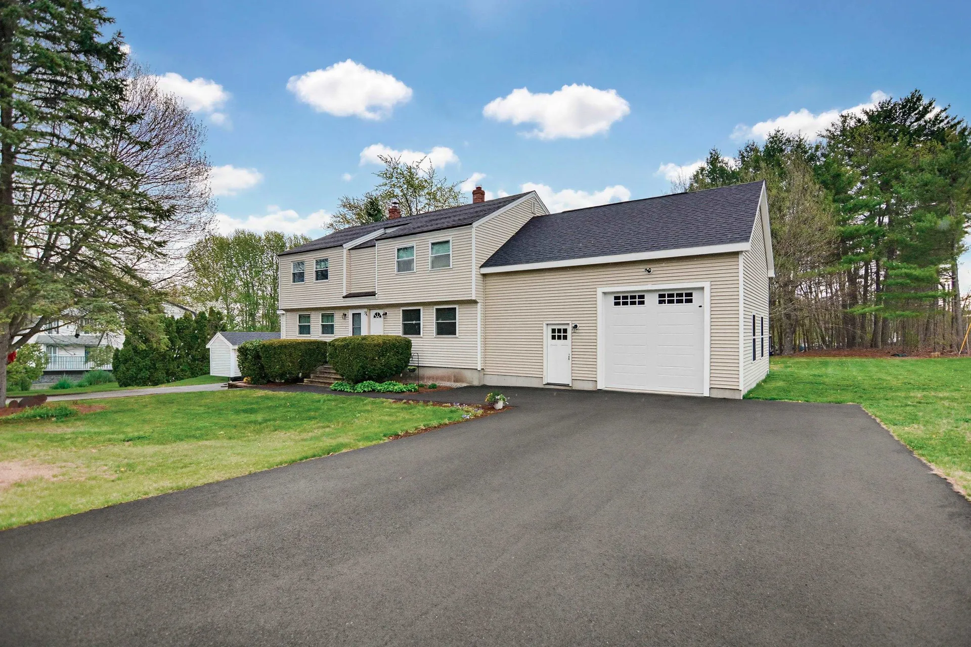 34 Juniper Road Derry NH 03038