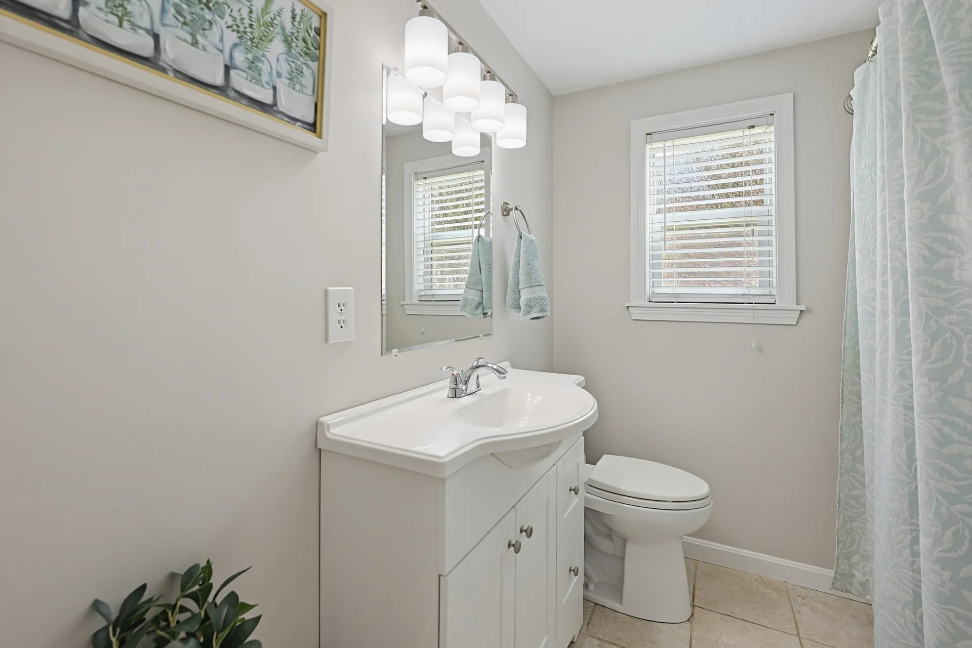 34 Juniper Road Derry NH 03038