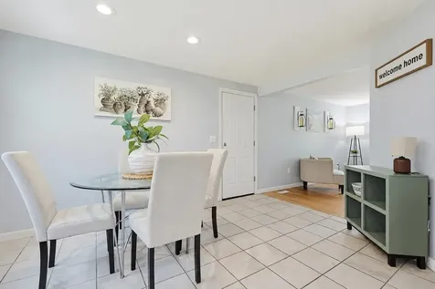 34 Juniper Road Derry NH 03038