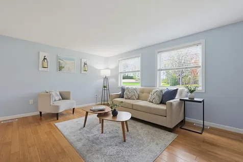 34 Juniper Road Derry NH 03038