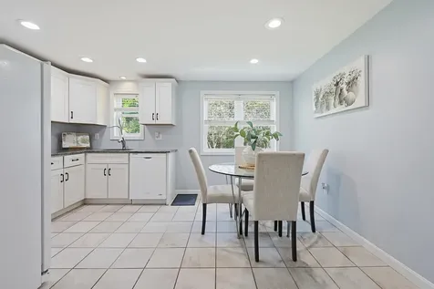 34 Juniper Road Derry NH 03038
