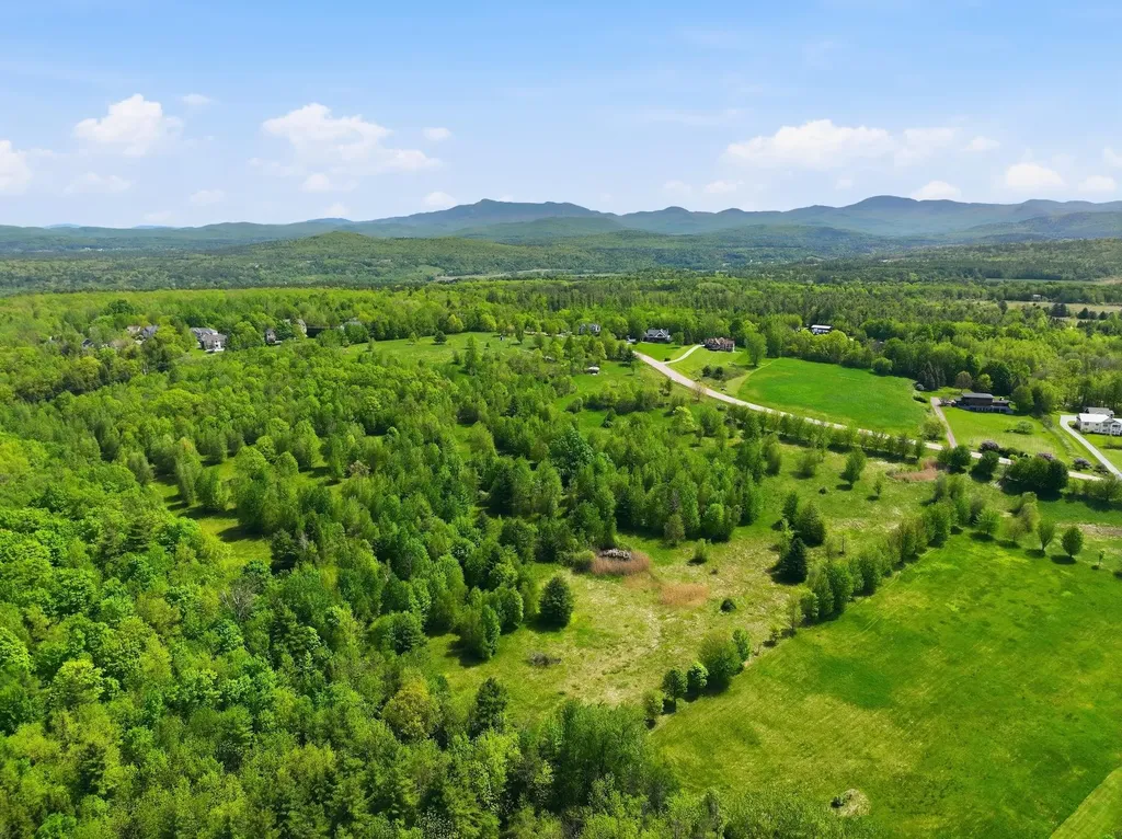 351 Ledgewood Drive Williston VT 05495