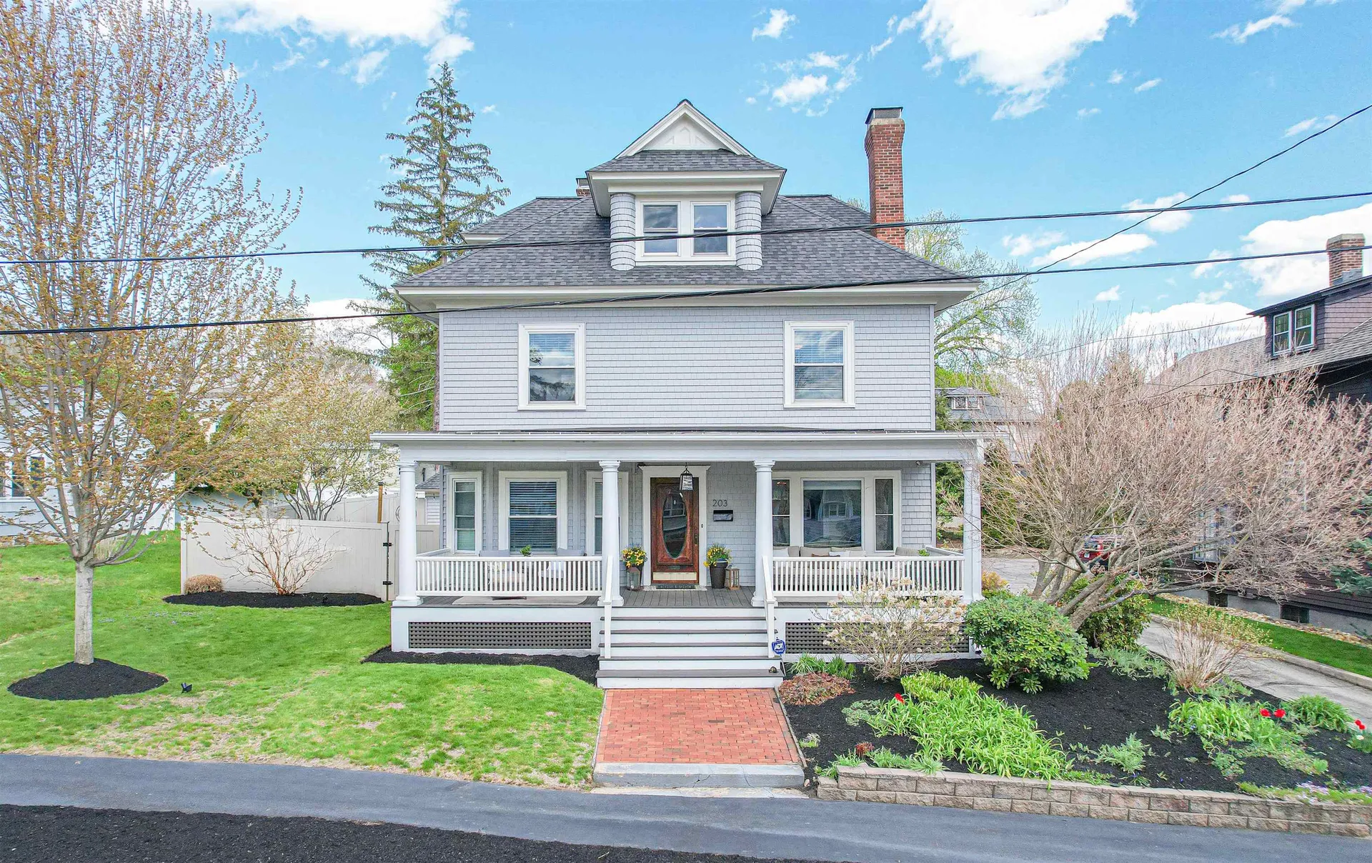 203 N Adams Street Manchester NH 03104