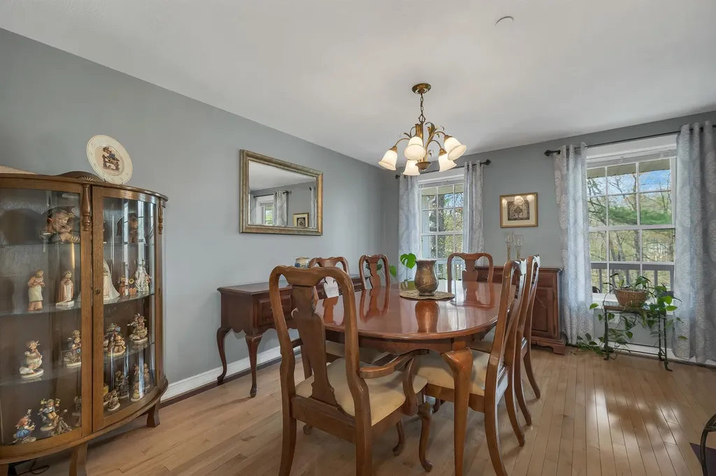 71 Auburn Road Hooksett NH 03106