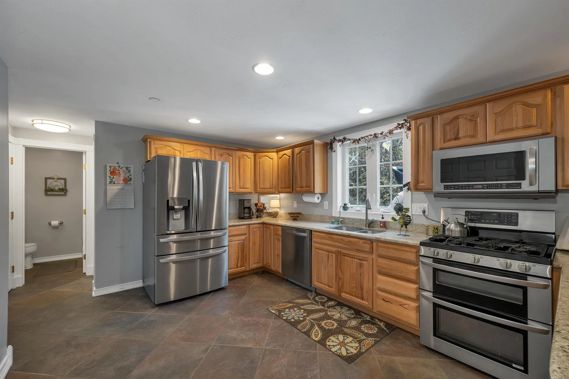 71 Auburn Road Hooksett NH 03106