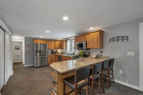 71 Auburn Road Hooksett NH 03106