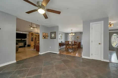 71 Auburn Road Hooksett NH 03106