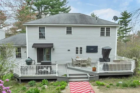 71 Auburn Road Hooksett NH 03106