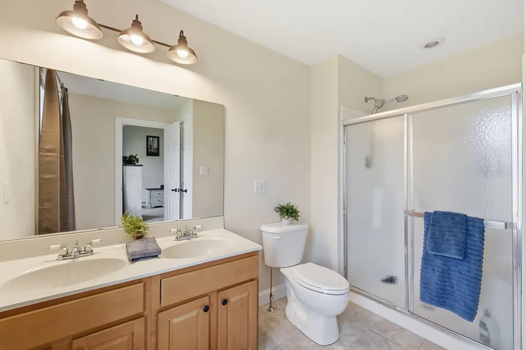 15 Baer Road Rollinsford NH 03869