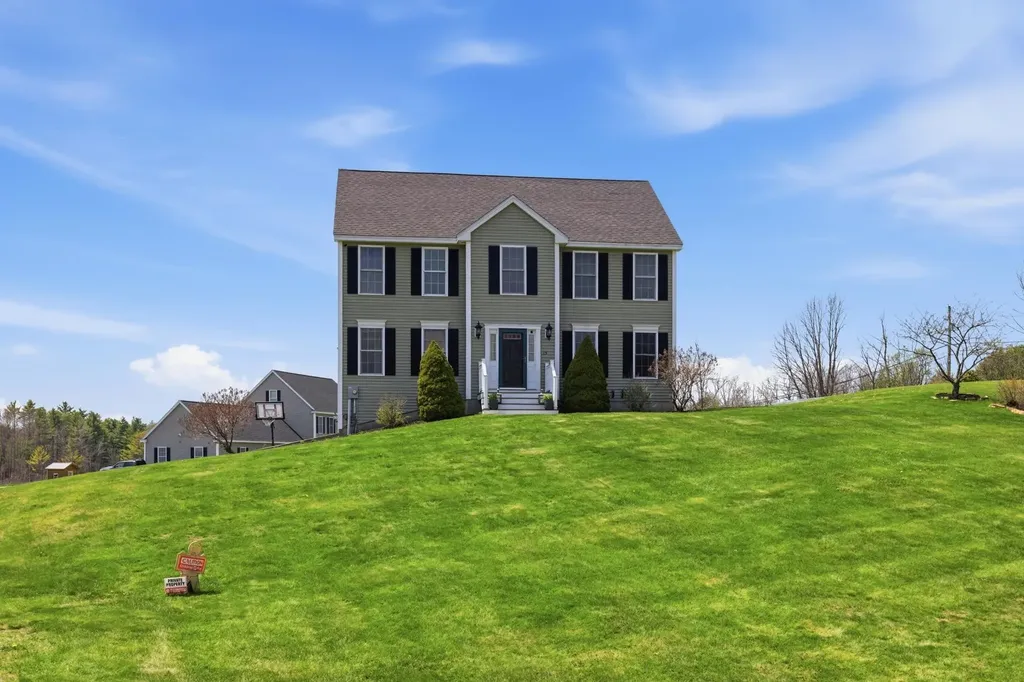15 Baer Road Rollinsford NH 03869